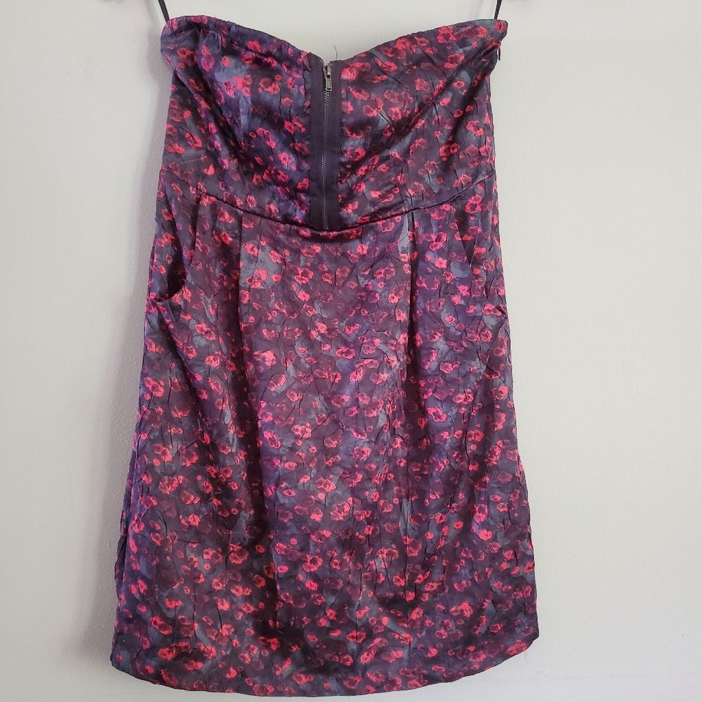 UO Silence + Noise Floral Zipper Strapless Mini Dress Pockets Red Black Size M